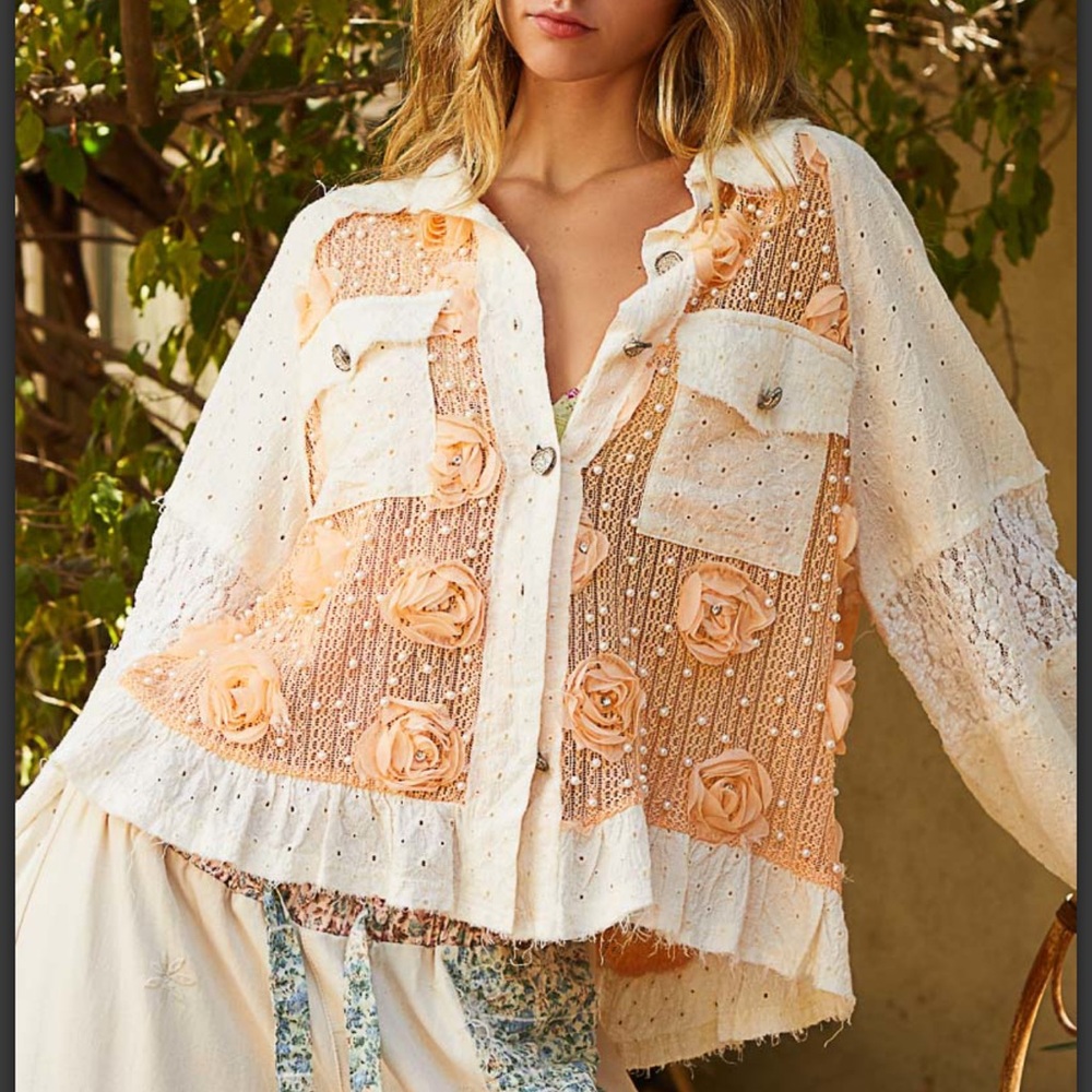 POL Cream and Peach Floral Vest